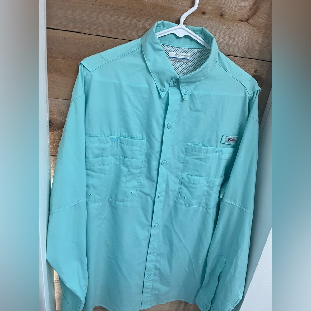Columbia lightweight, breathable hiking/fishing shirt
